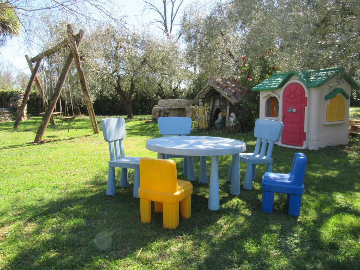 The Lake Chalet Bracciano  Bagian luar foto