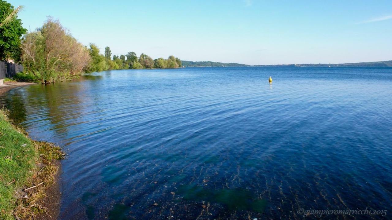 The Lake Chalet Bracciano  Bagian luar foto